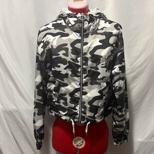 Urban Heritage Black and Gray Camo Jacket